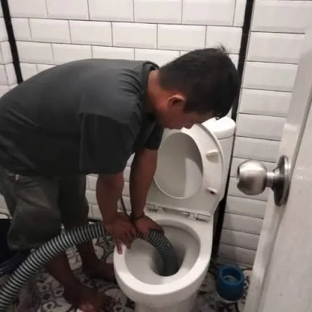 Dokumentasi Sedot WC 3